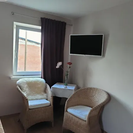 Gaestehaus Voyage B&B 노이마겐드론